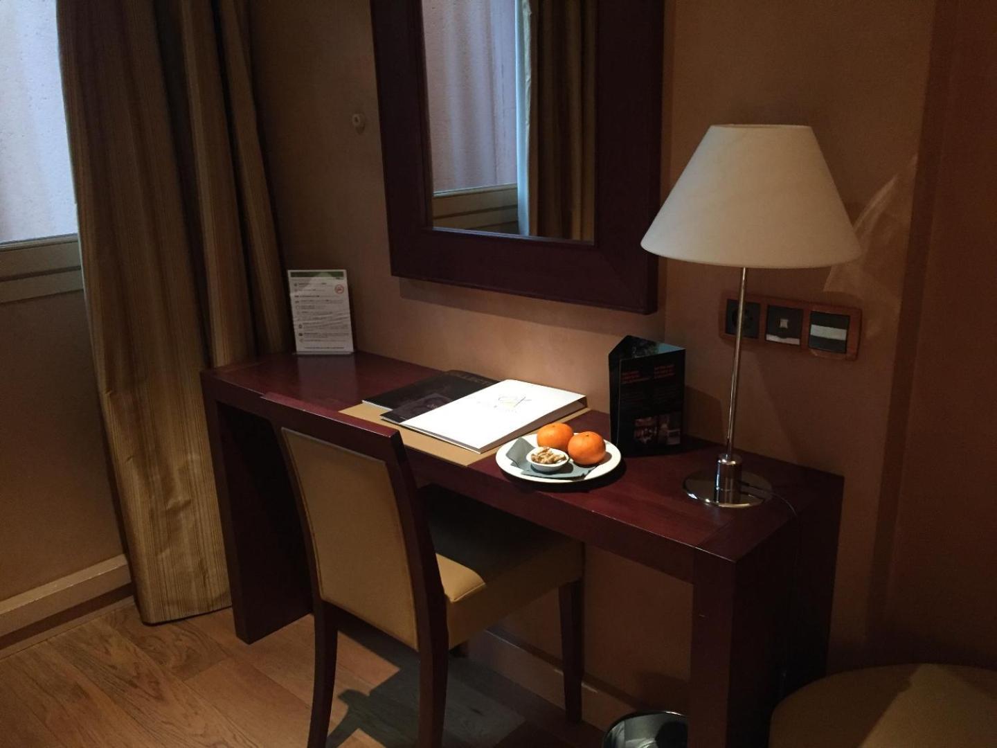 Hotel & Restaurants - Maison Chabran Pont-de-lʼIsère Dış mekan fotoğraf